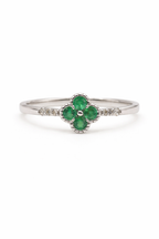 EMERALD CLOVER RING