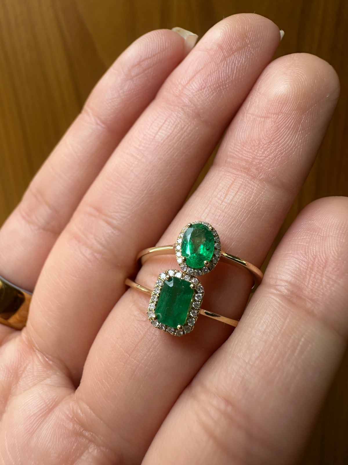 Emerald Oval Ring